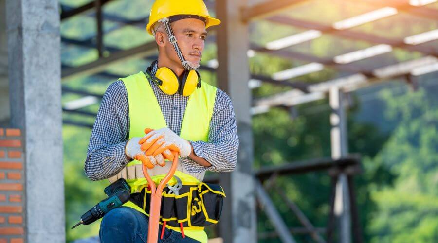 Professional gutter cleaning in Bluemont, VA
